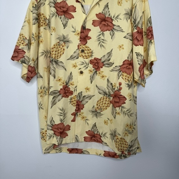 Tommy Bahama yellow Hawaiian print silk short sleeve button down large - Picture 3 of 5